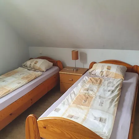 Dom wakacyjny Large Detached In Hesse With Private Garden And Terrace Homberg (Schwalm-Eder)