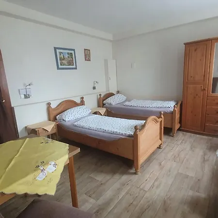 Large Detached In Hesse With Private Garden And Terrace 펜션