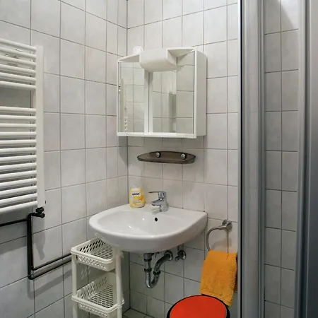 Large Detached In Hesse With Private Garden And Terrace 홈베르크